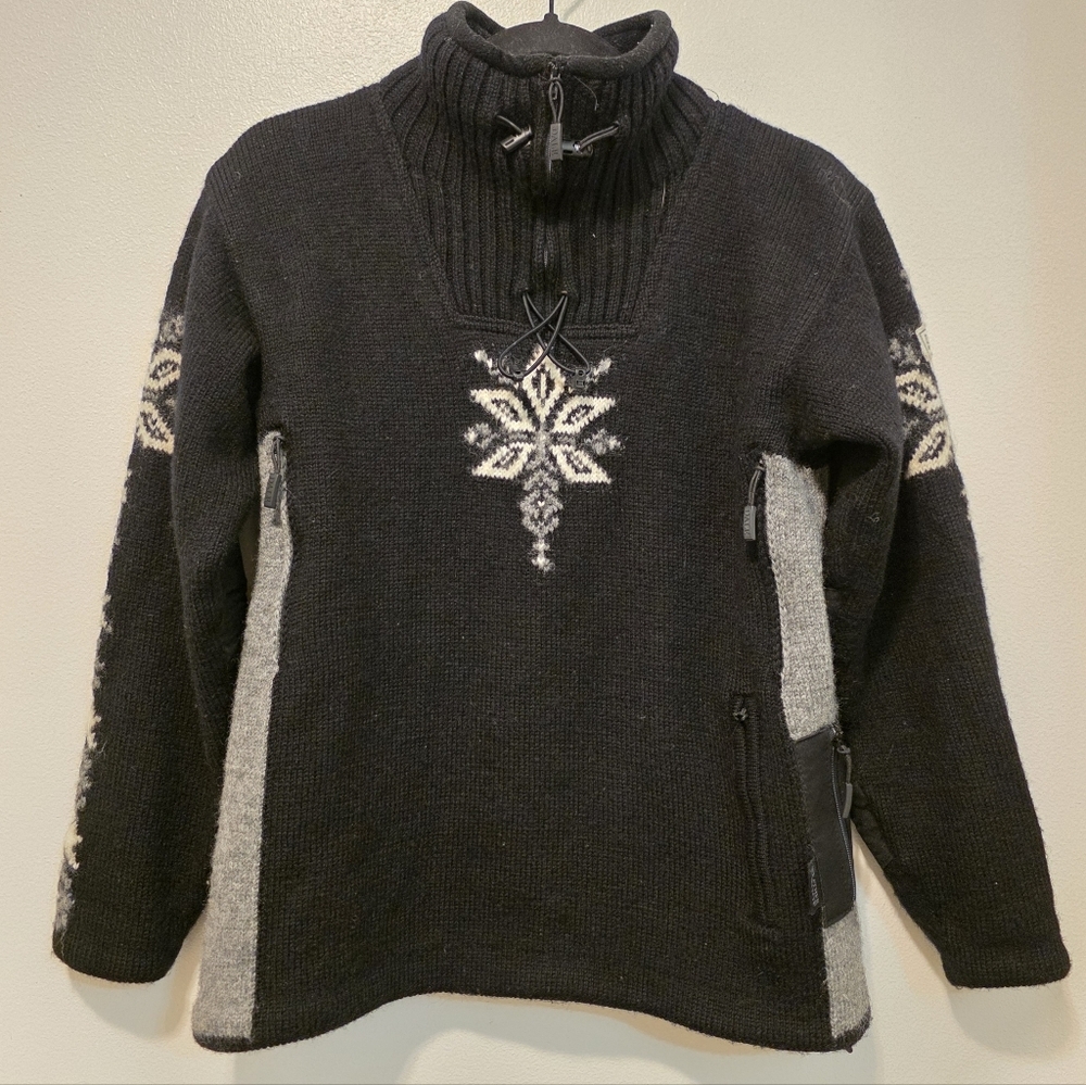 Dale of Norway  Weather proof wool knit Black and Gray Cowl Sweater